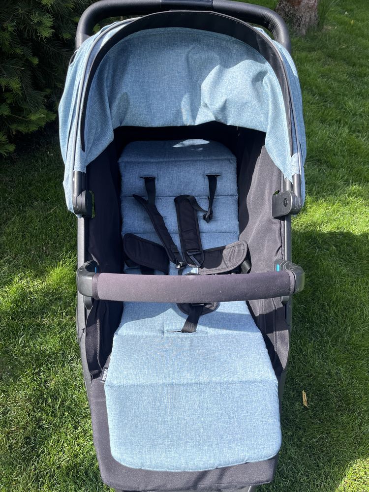 Wózek spacerowy Thule Spring + pałąk + wkładka + podnóżek