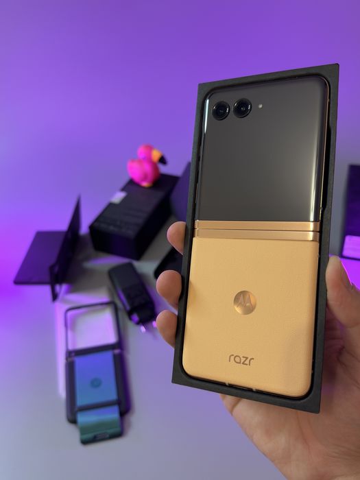 Новий стан Motorola razr 40 ultra 256 2023р європейська глобалка