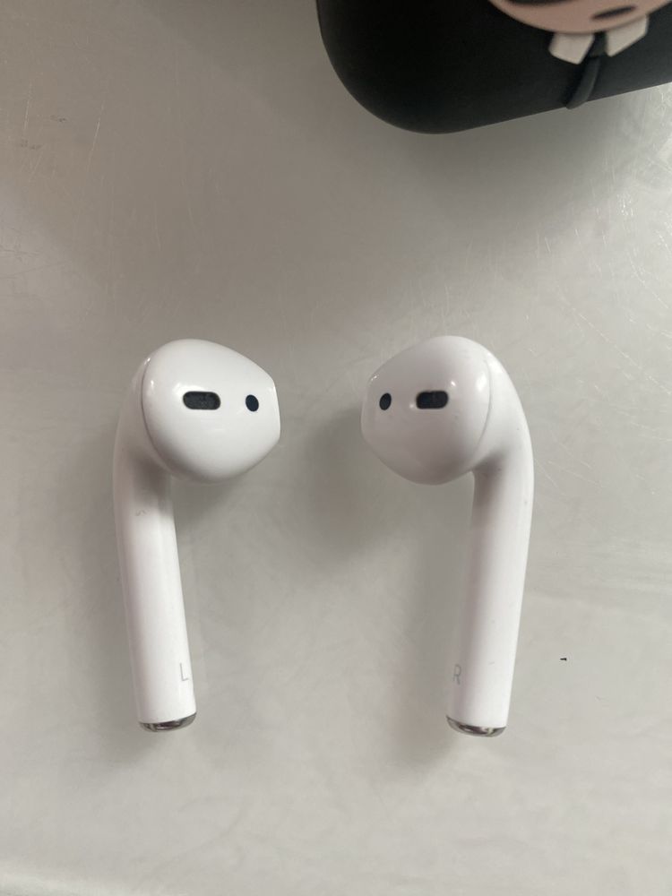 AirPods 2