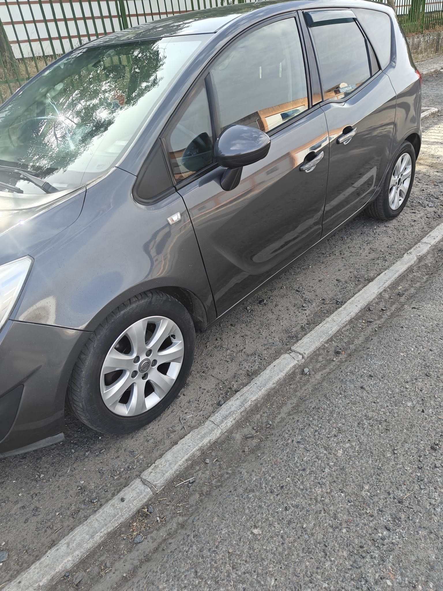 Opel Meriva Carro