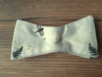 Mucha wiązana, jasna bawełna, haft, ręcznie szyta, unisex, nieużywana