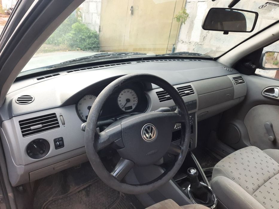 Volkswagen Pointer 2005