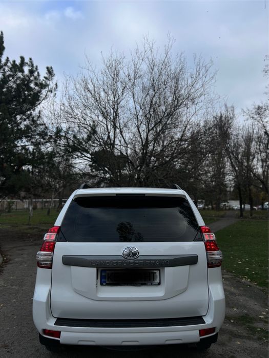 Продам Toyota Land Cruiser 2014
