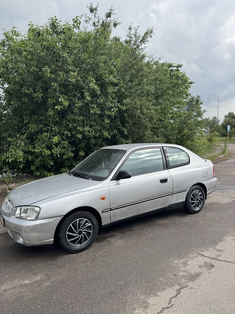 Hyundai Accent               .