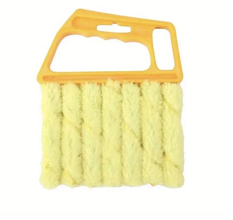 Щітка для чищення жалюзі від пилу та забруднень