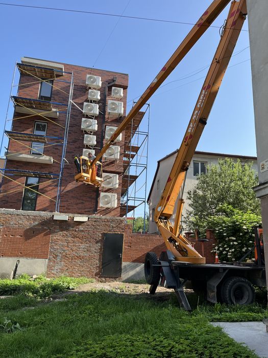 Монтаж кондиціонерів і реклами