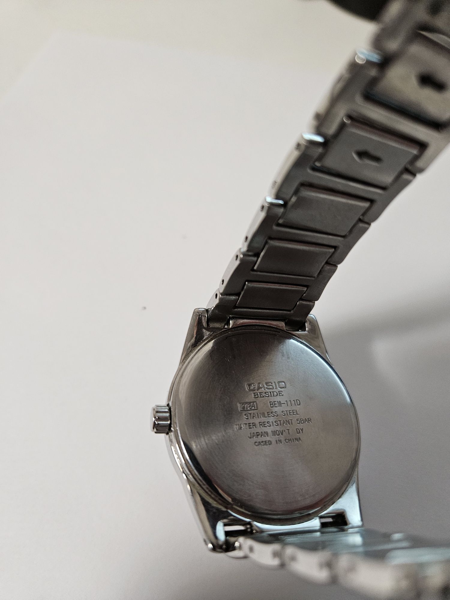 Продам годинник Casio BEM-111D-1AVEF