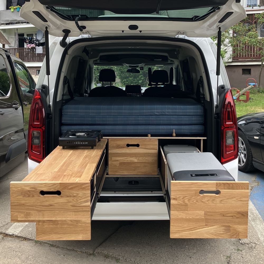 Zabudowa turystyczna kempingowa sportowa Toyota ProAce City Long