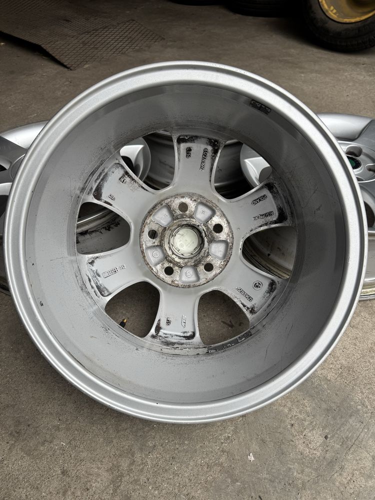 Felgi aluminiowe skoda 6 1/2x16 ET50 5x112