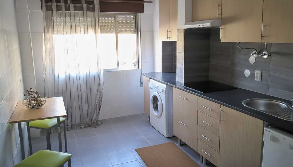 Apartamento T2 Guimarota Leiria