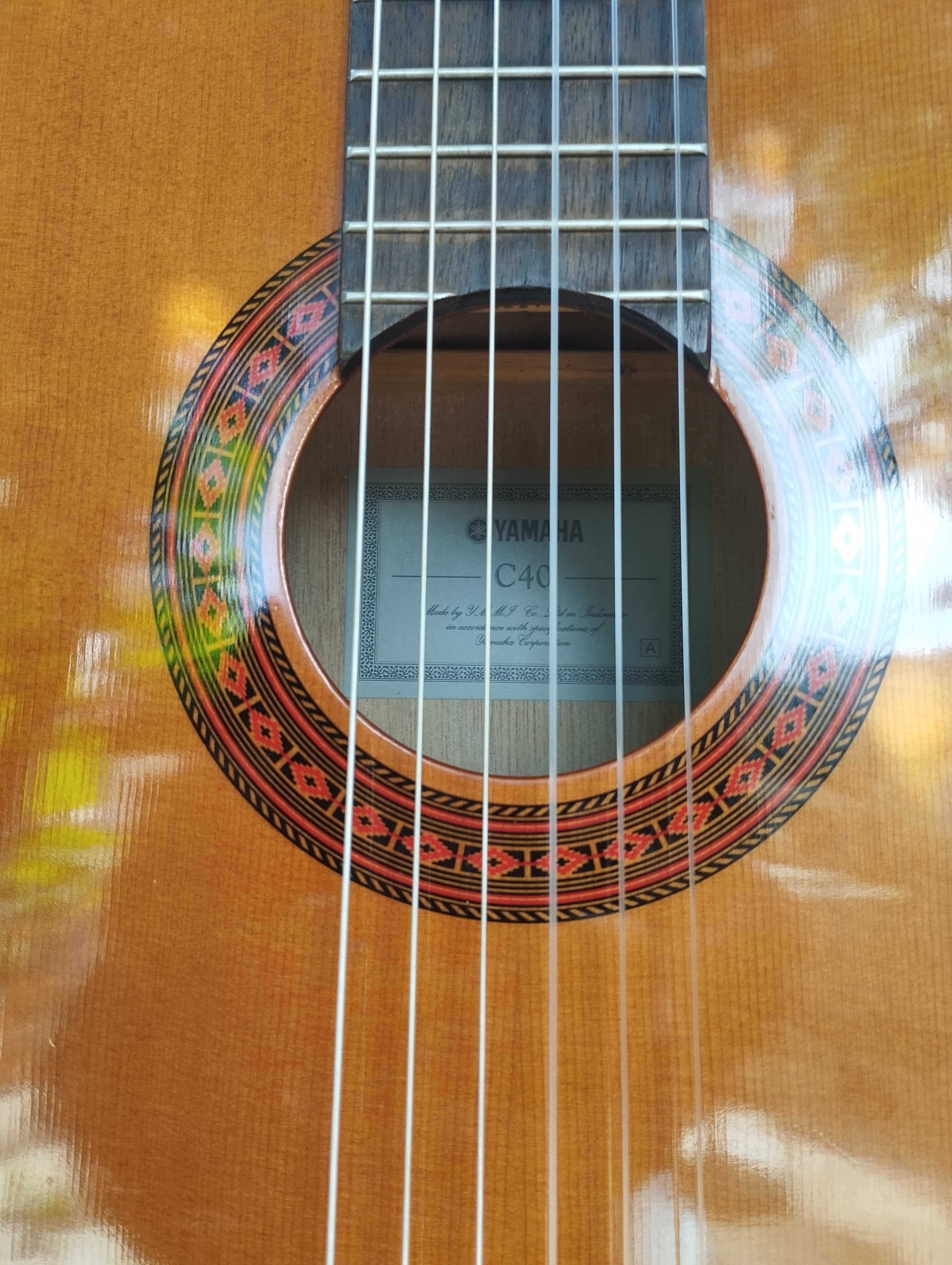 ALHAMBRA and YAMAHA Classical Guitars