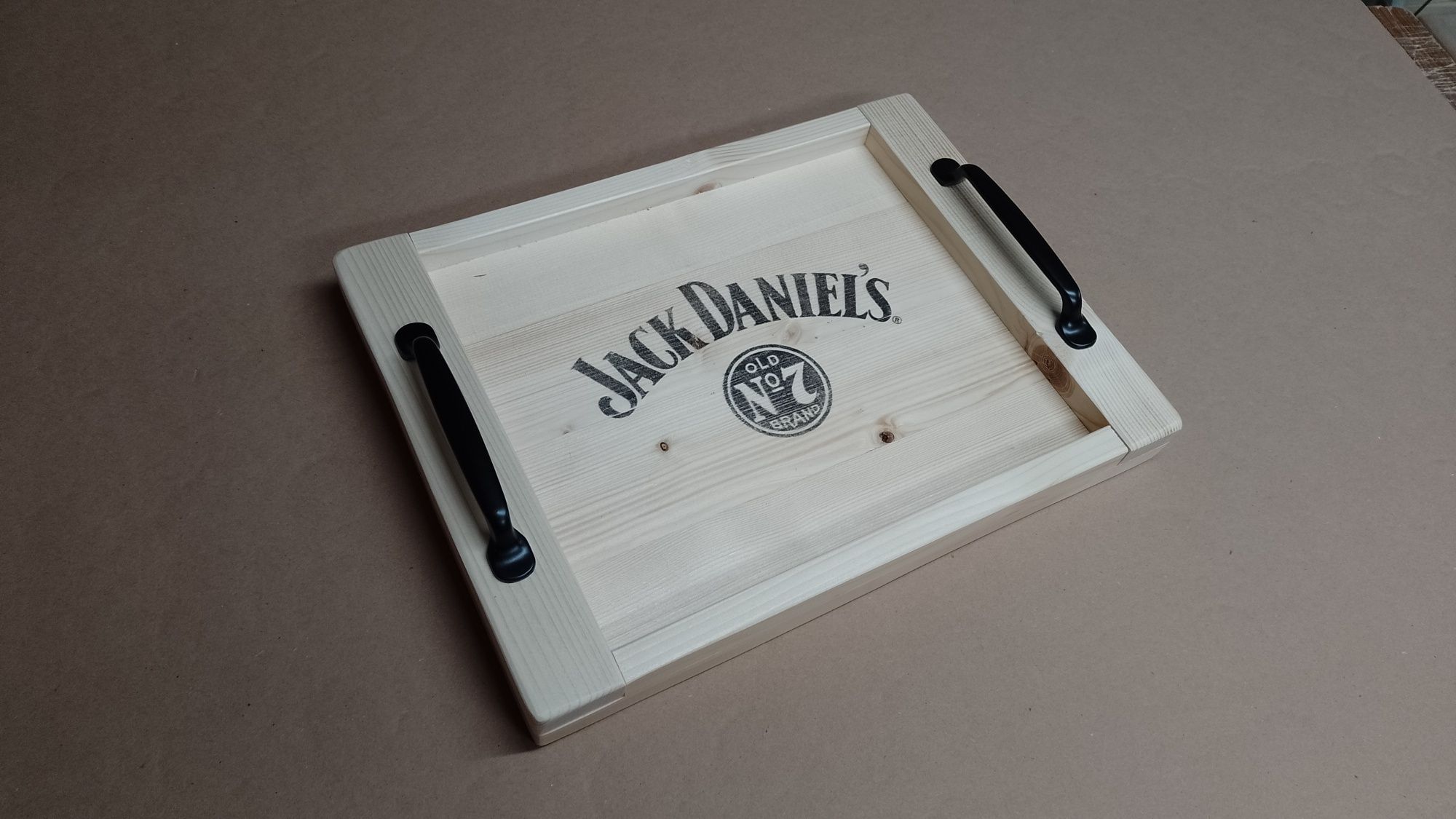 Taca Jack Daniels 40cm z uchwytami metalowymi drewniana drewno loft