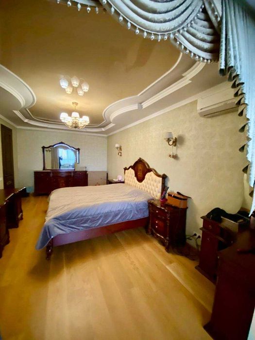 Топ-локация! 3 мин до парка и ТЦ! Продам квартиру с двумя спальнями.