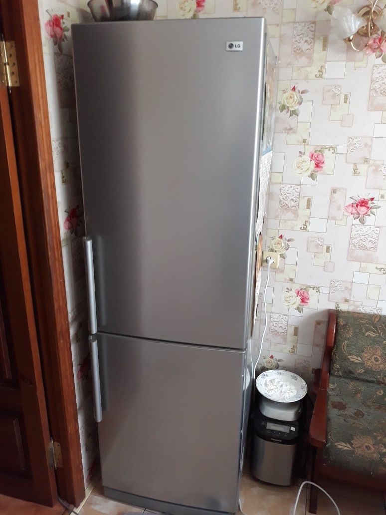 Продамо холодильник LG неморозыть