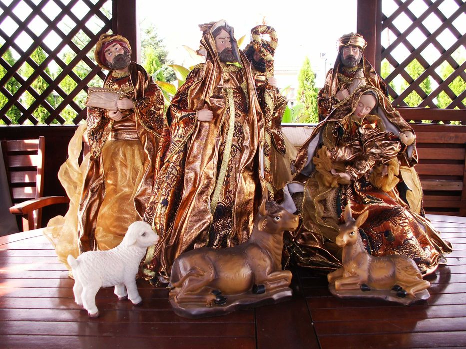 Szopka Bożonarodzeniowa - Styl Wenecki - Figury w szatach  46 cm