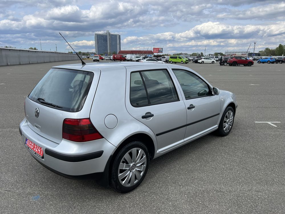 Volkswagen Golf 4