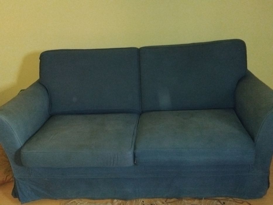 Sofa azul acinzentado