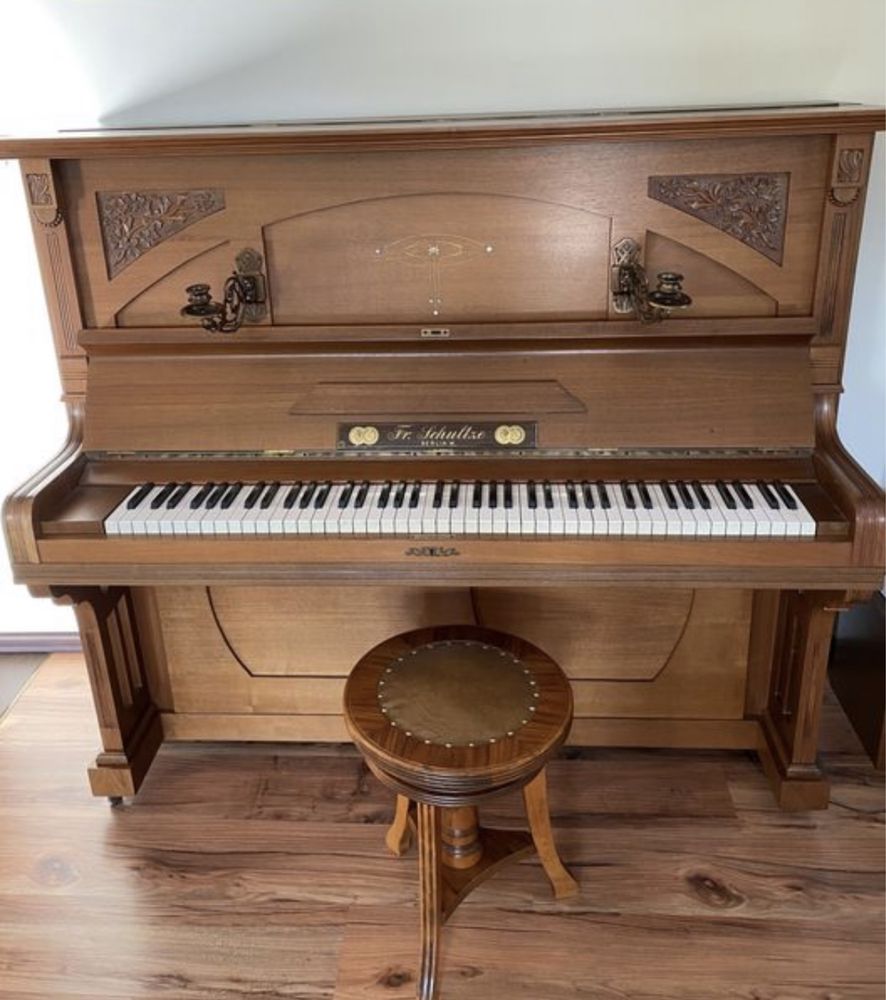 Pianino Fr. Schultze