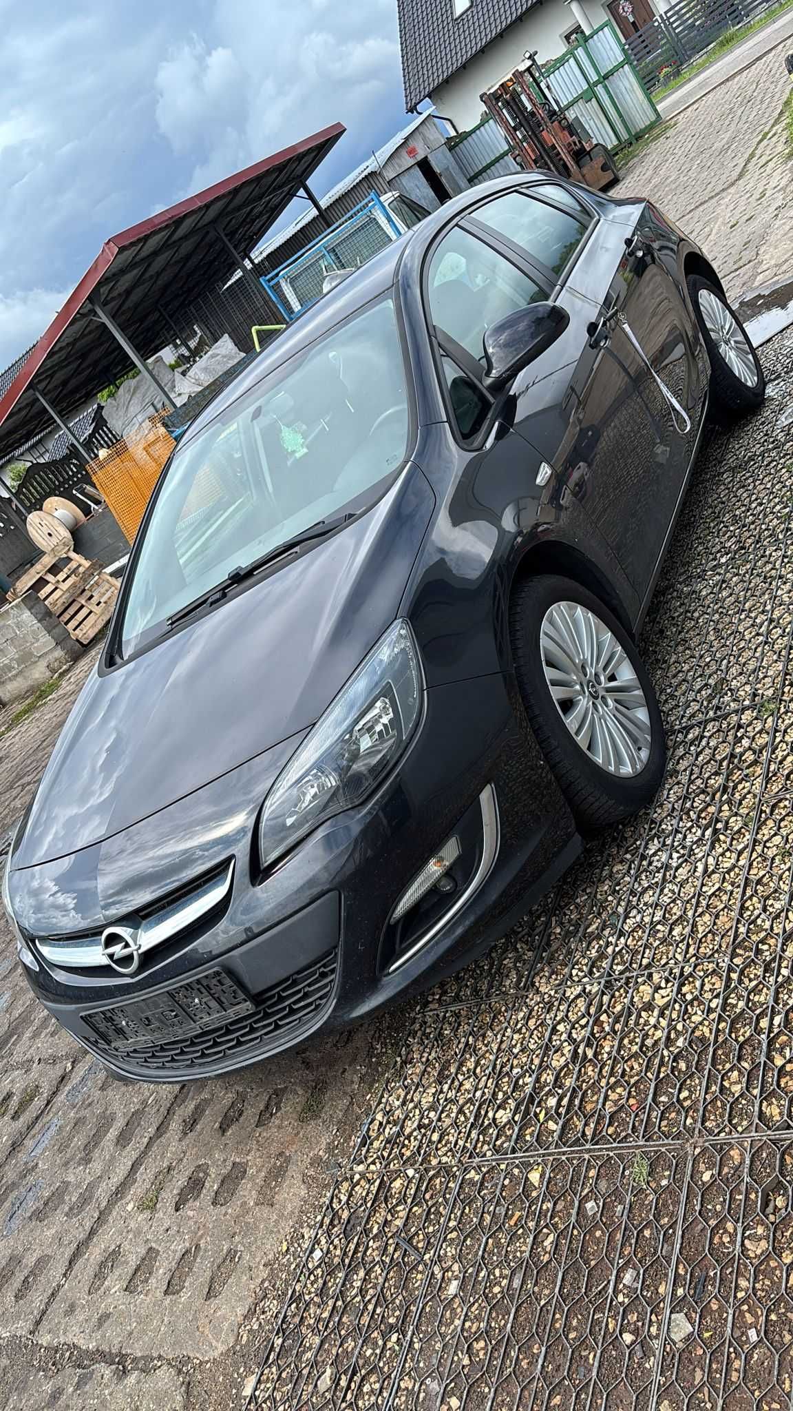Sprzedam Opel ASTRA "J"