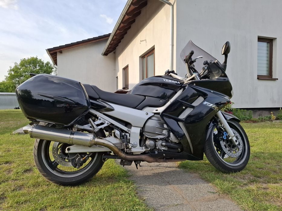 Yamaha FJR 1300 – 2001 r. – bez wkładu, po serwisie!

Sprzedam zadbaną