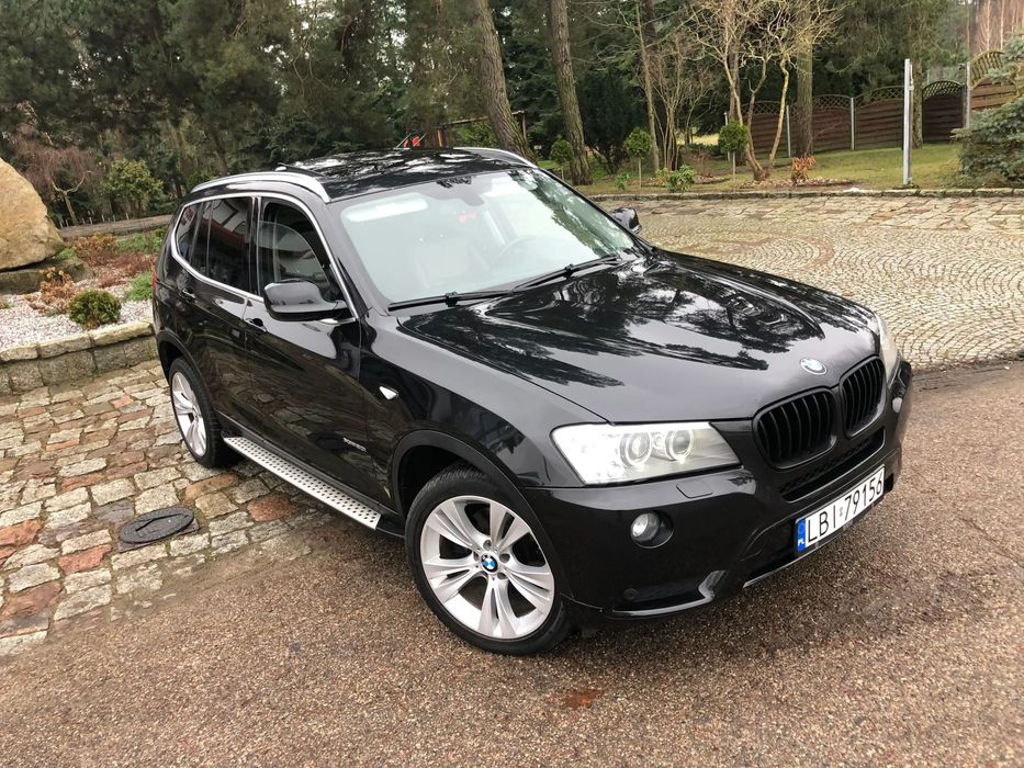 BMW X3 Bmw x3 f25 czarna skóry xenon DVD hak 4x4
