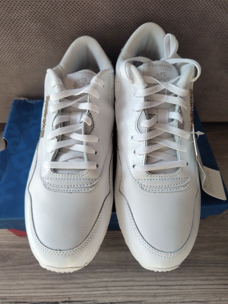 Nowe buty Reebok rozmiar 38,5 w kolorze białym