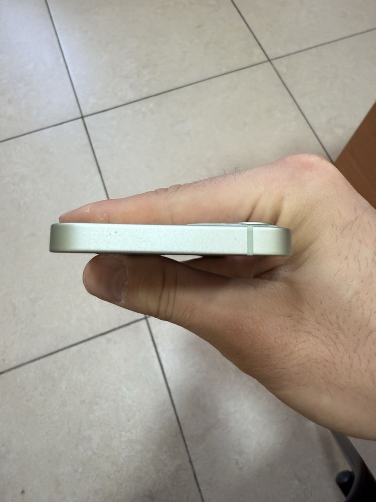 Іphone 12 mini ,не дорого.