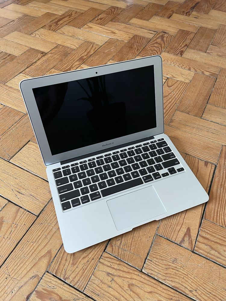 Macbook Air 11” 2011