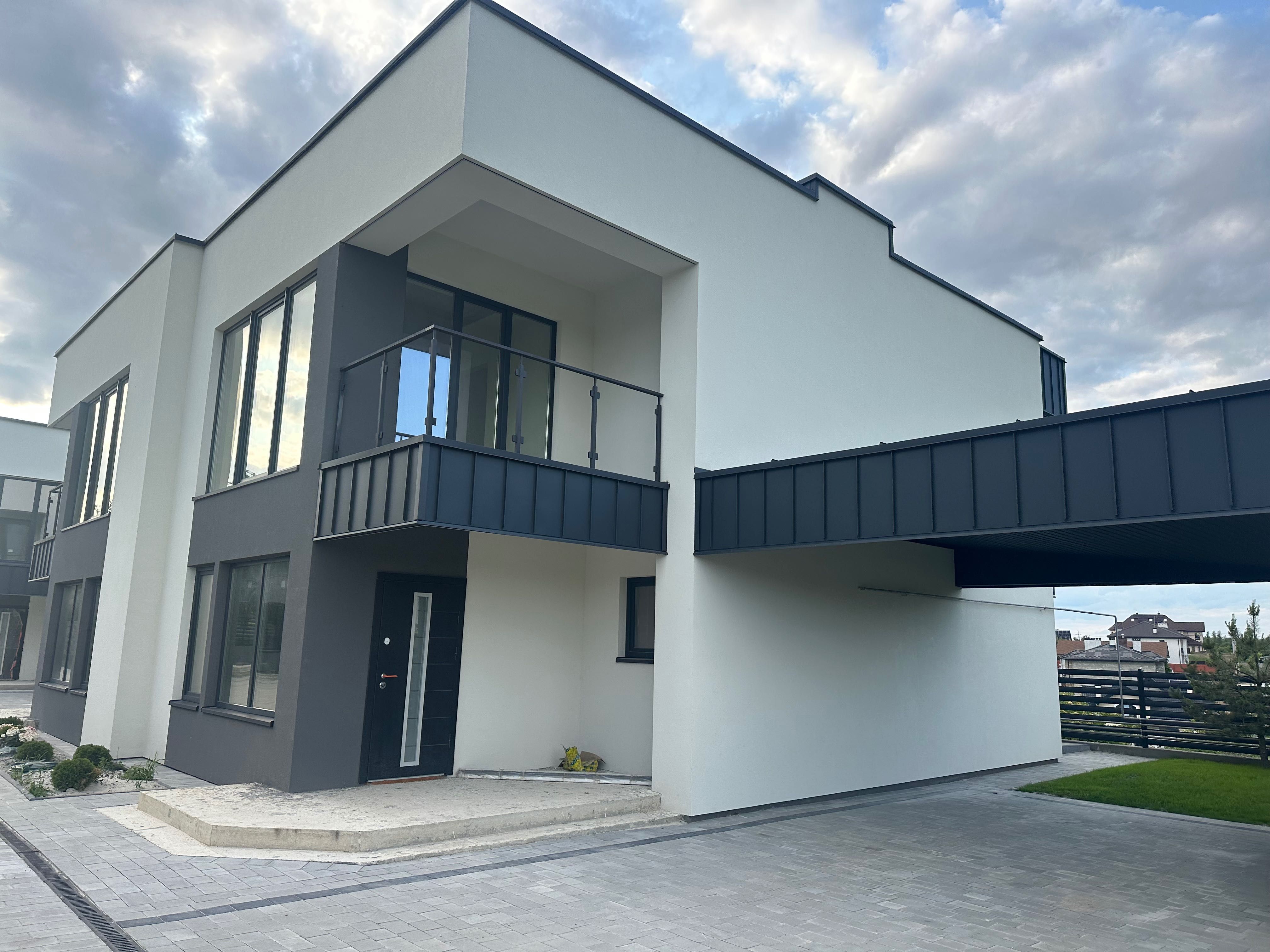 Продаж стильного готового котеджу Зубра Сихів