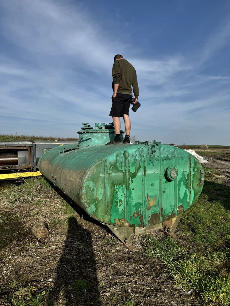 Бочка 8куб маємо погрузку під дп або тех воду