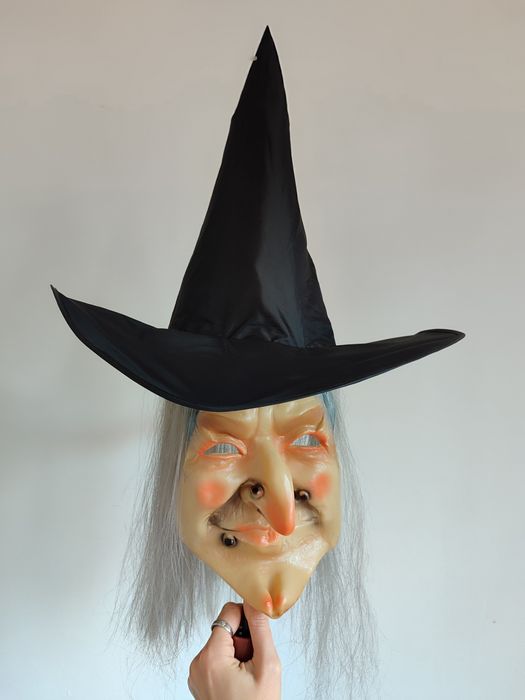 Продам анімація маска відьми на Хелловін силіконова з волоссям і шляпо