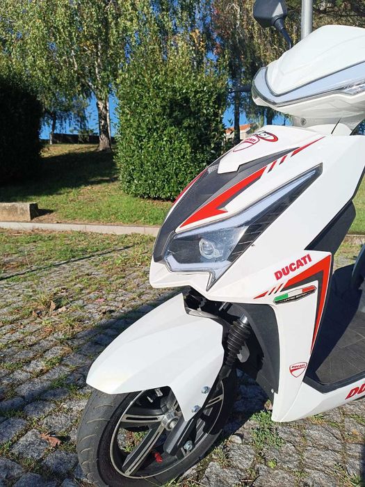 Scooter Elétrica Elétrica NEOVOLT Pulse (SEM CARTA)