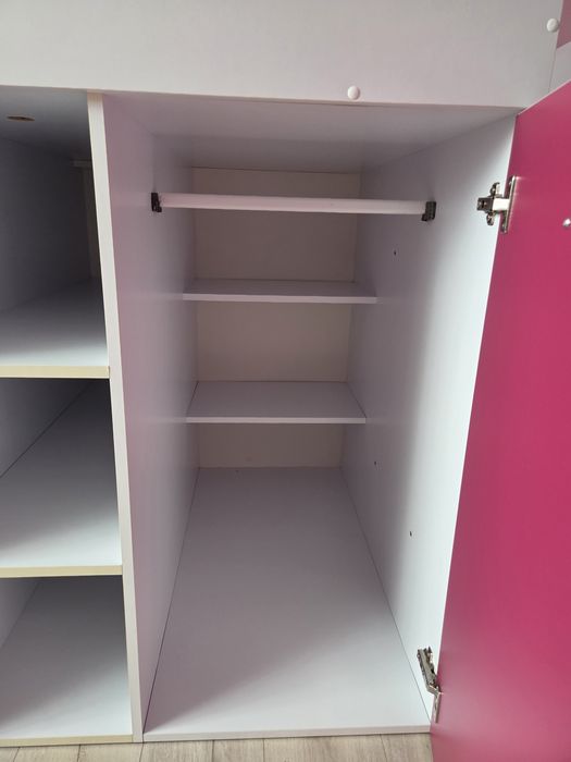 Meble dziecięce TOLEDO z łóżkiem na antresoli i biurkiem