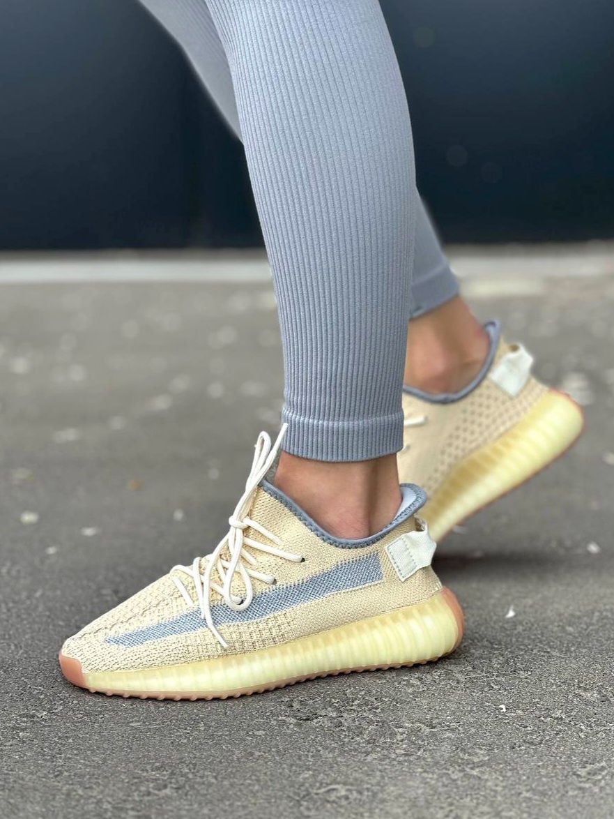 Женские Кроссовки Adidas Yeezy Boost 350, изи буст 350 yezzy boost 350