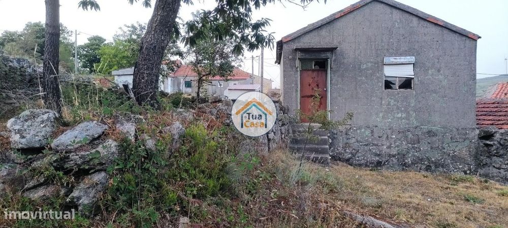 Moradia T1 para Restaurar na Serra do Montemuro, Aldeia do Mezio