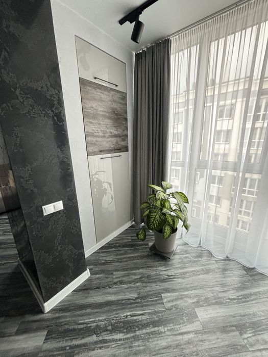 Євро3кімнатна квартира з якісними меблями, технікою