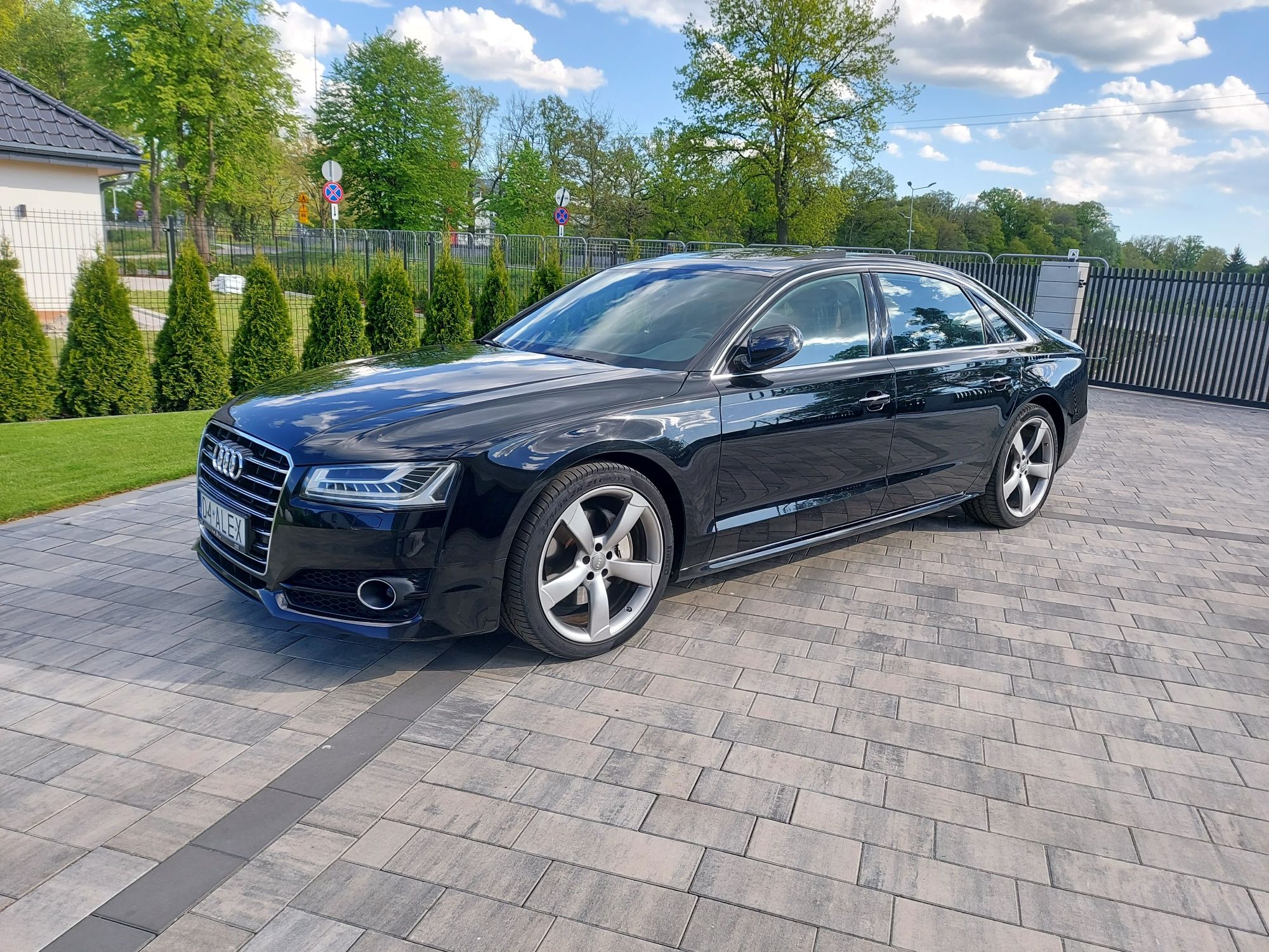 Audi A8 Long S line  21" czarna PERŁA