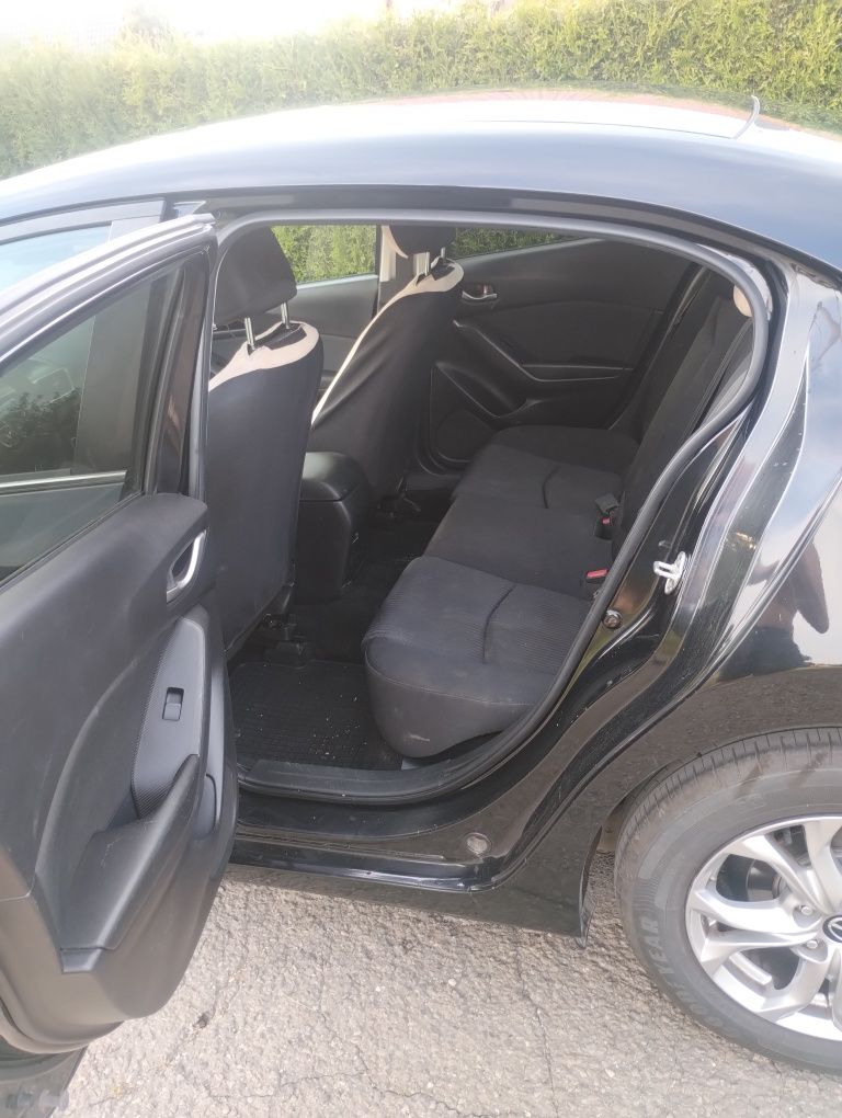 PILNIE SPRZEDAM Mazda 3 2016, 2,0 skyactive