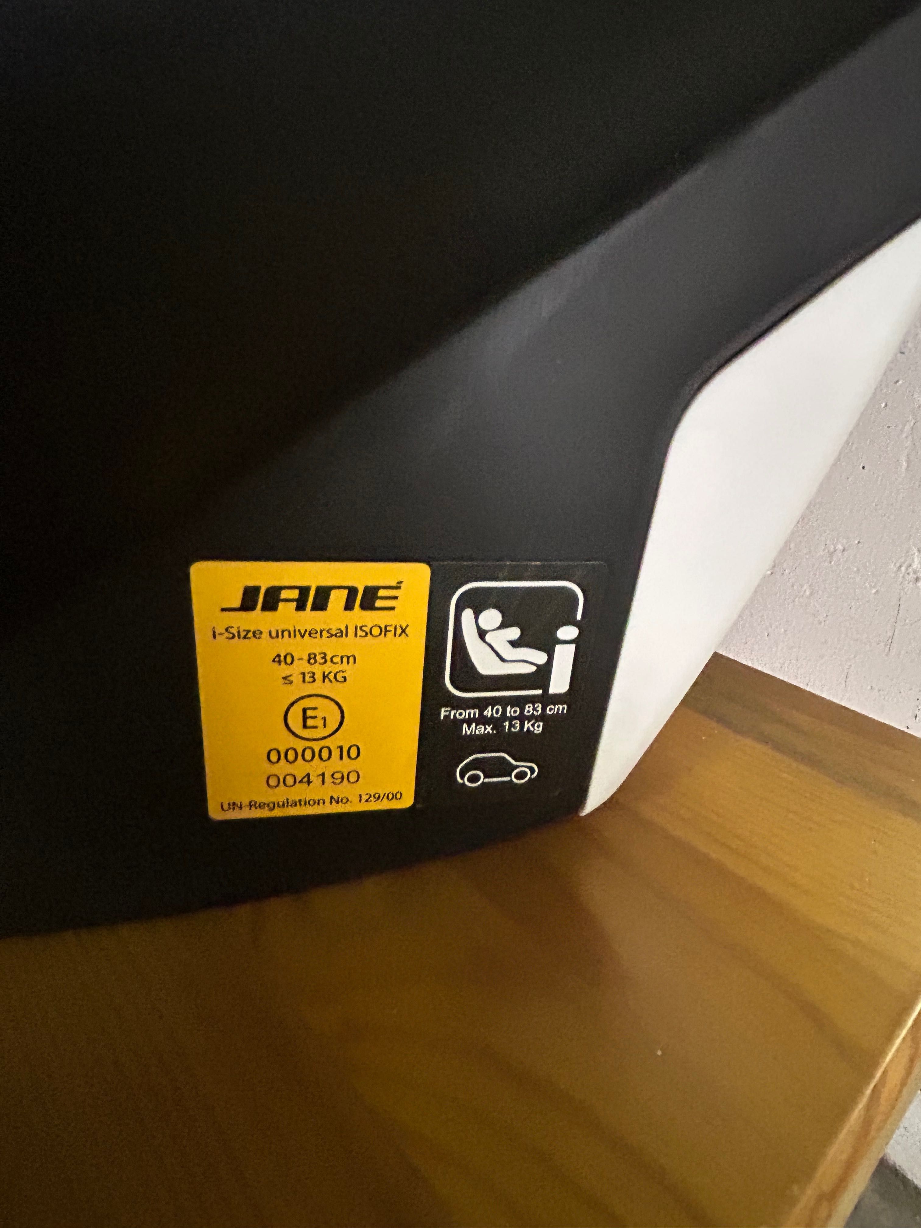Ovo de bebé Jané + Base Isofix