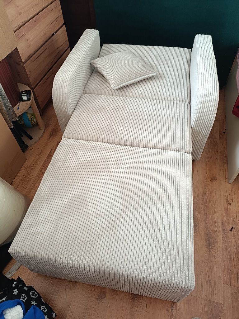 Sofa Amerykanka z funkcją spania i pojemnikiem na pościel
