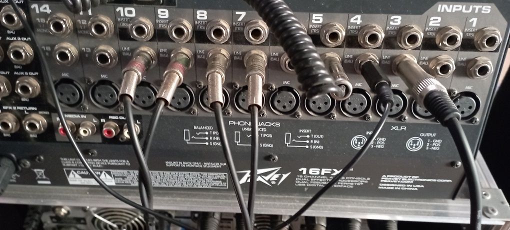 Mesa som Peavey 16 FX mixer