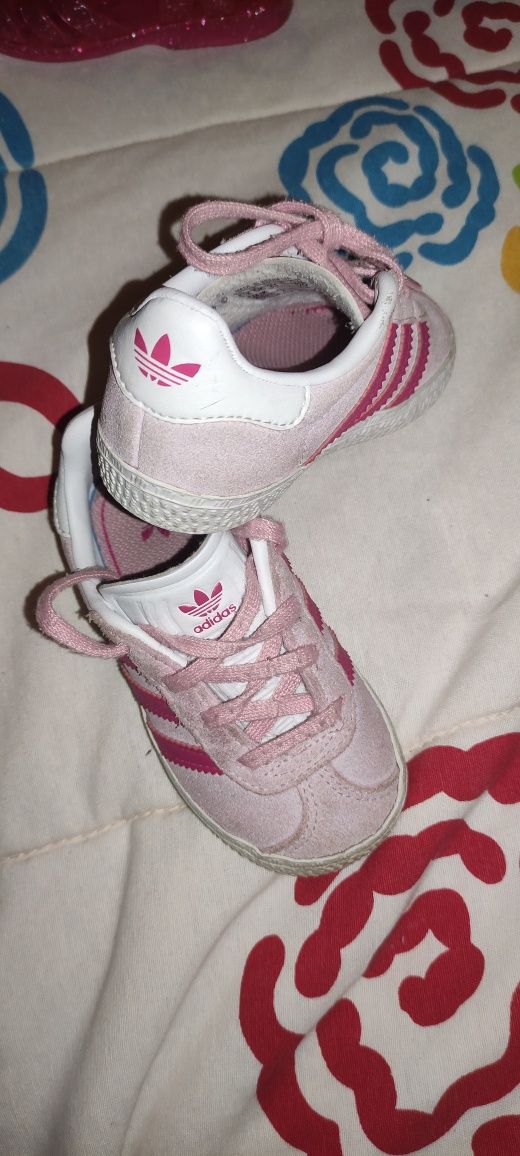 Tenis de menina N21