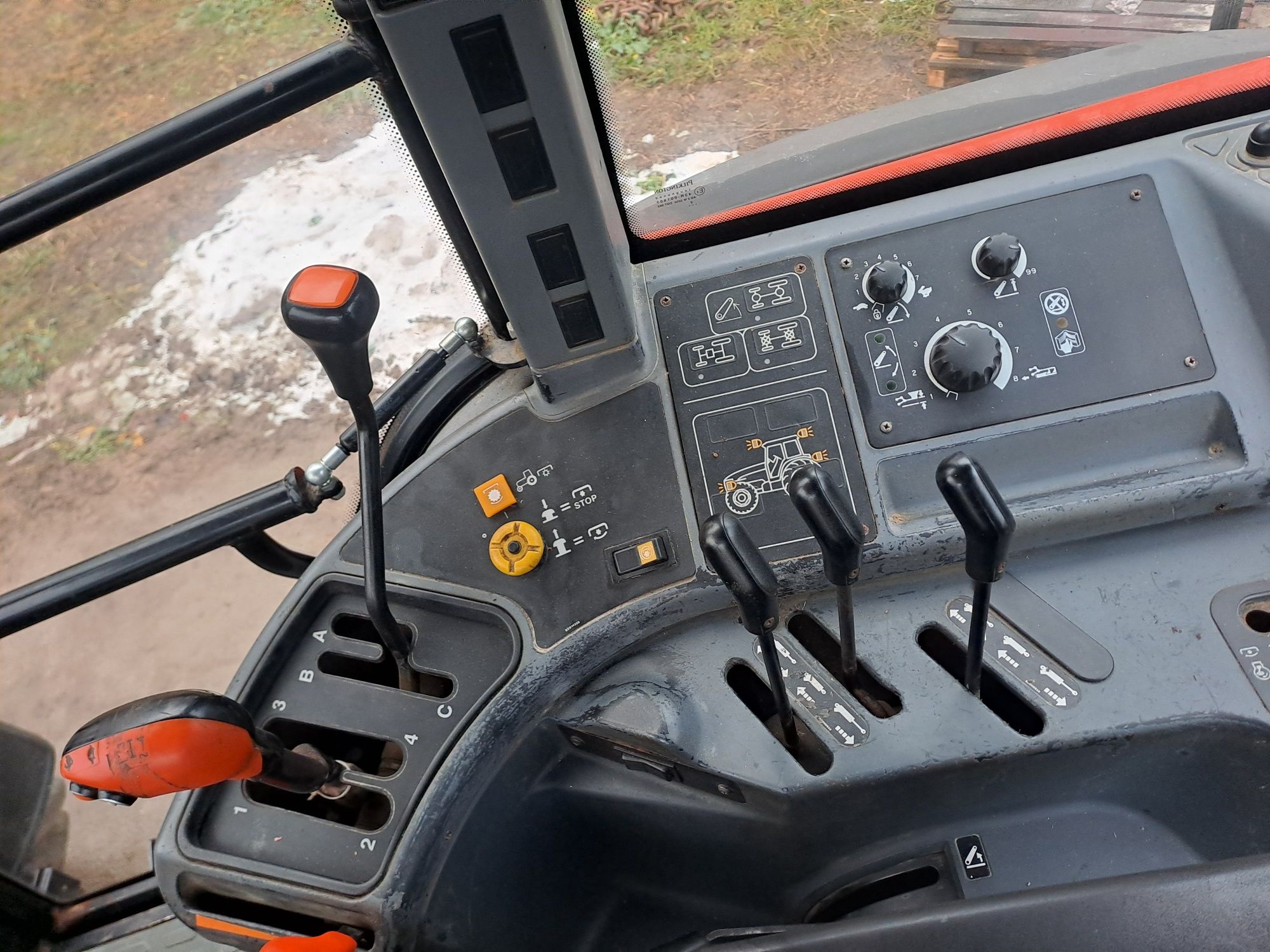 Ciągnik New Holland M 135