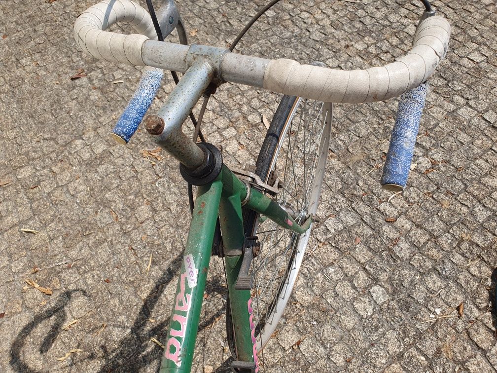 Bicicleta antiga tipo corrida