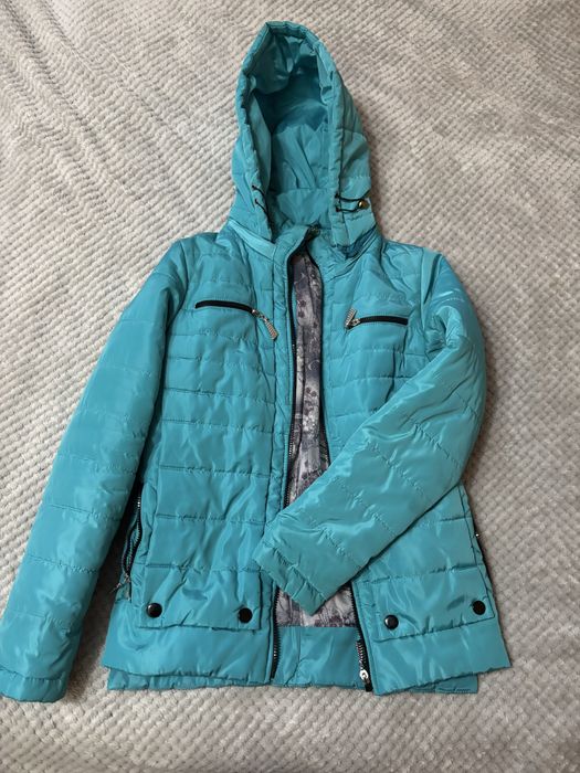 Куртка осіння жіноча