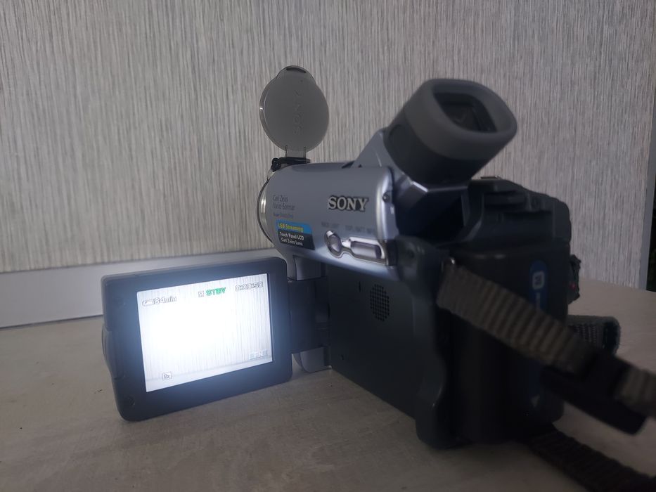 Видеокамера SONY DCR TRV 14e
