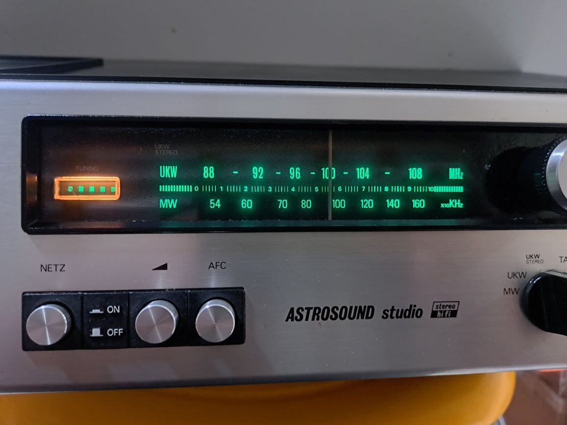 Radiomagnetofon  ASTROSOUND STUDIO