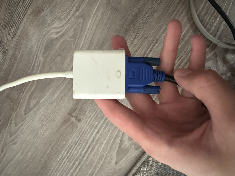 Монитор Samsung 22 дюйма,60 гц,vga/hdmi.