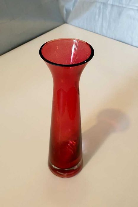 SZKLANY wazonik 20cm / WAZON, typu: niski flet, tuba, lejek - czerwień