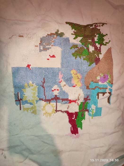 Вінтажні скатертини і вишивки